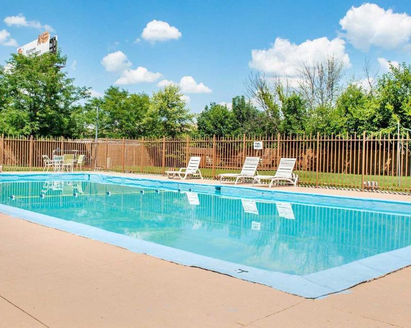 Rodeway Inn Conference Center Crawfordsville Luaran gambar